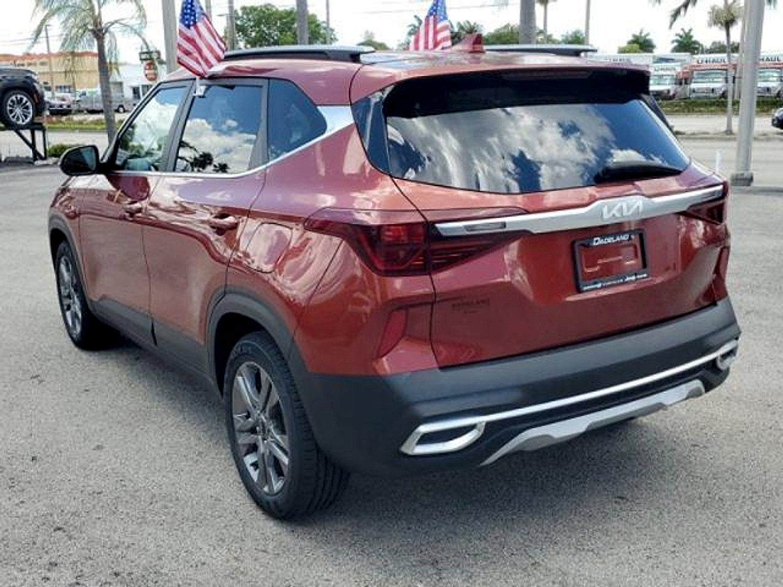 Used 2023 Kia Seltos S FWD image 5