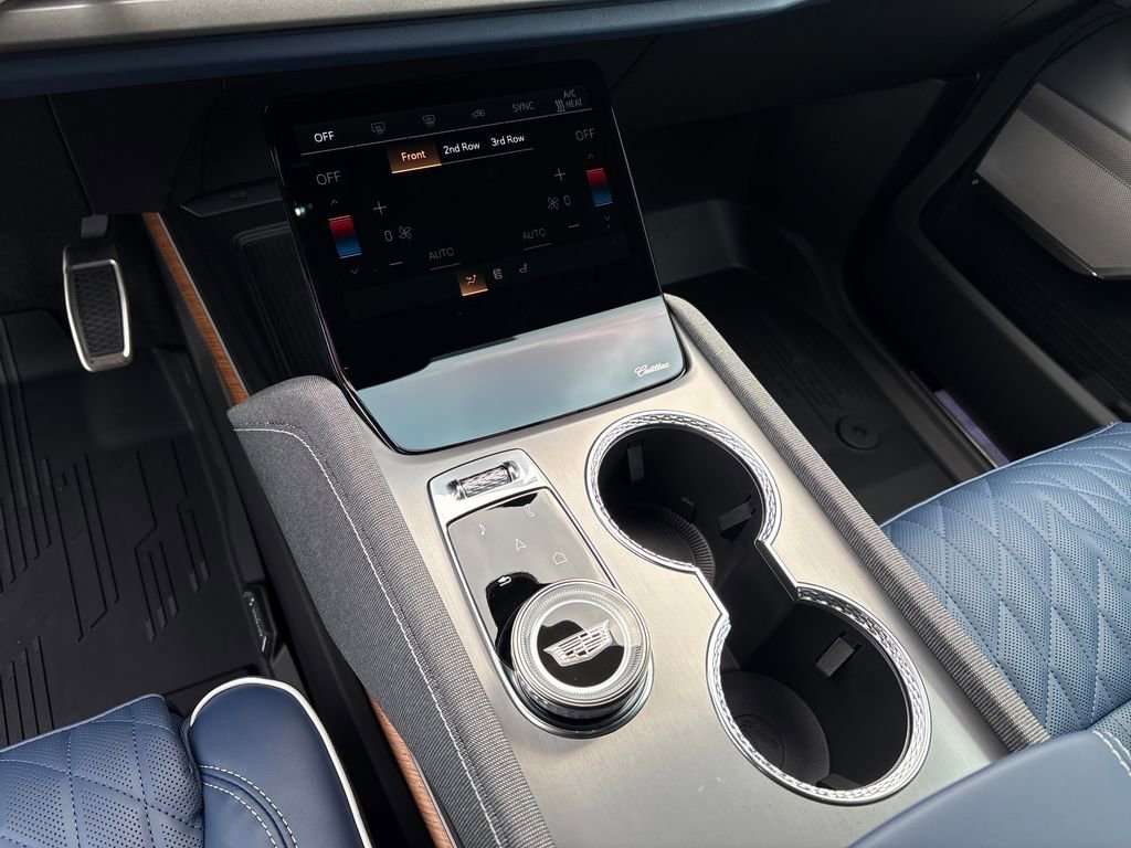 New 2026 Cadillac Vistiq Premium Luxury w/ LPO, Floor Liner Package image 22