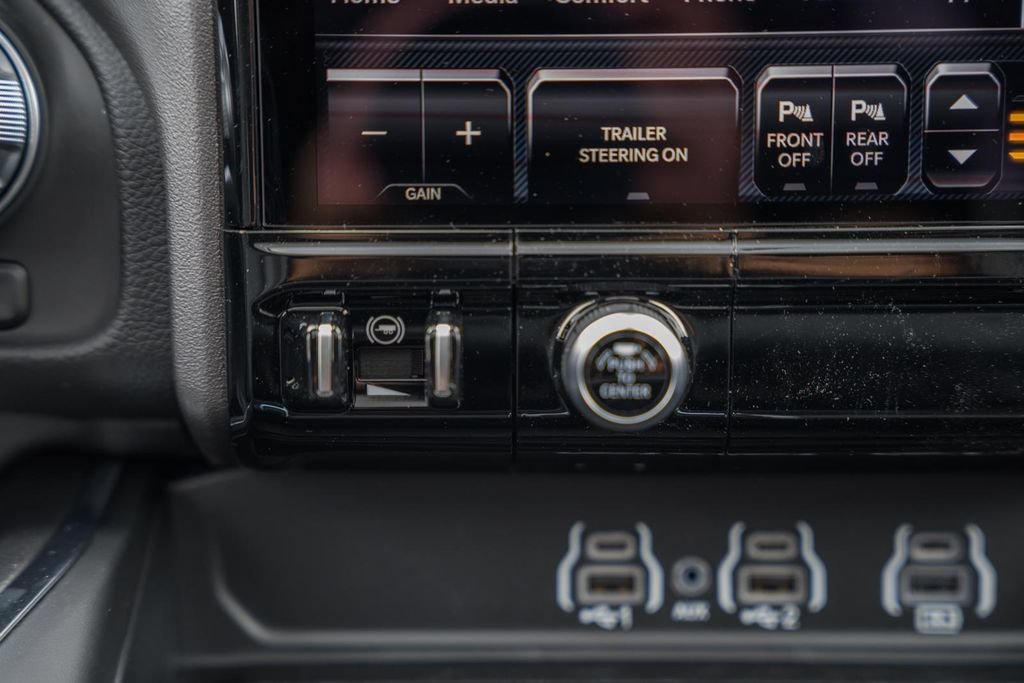 New 2026 RAM 1500 Laramie AWD/4WD image 27