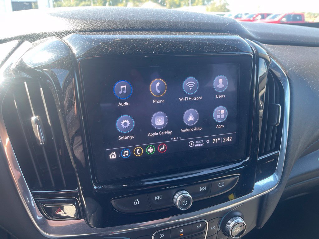 Used 2023 Chevrolet Traverse LT AWD/4WD image 11