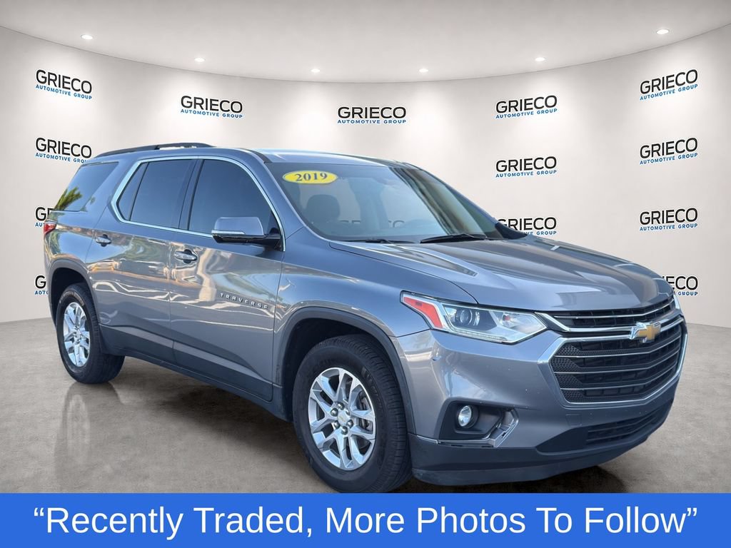 Certified 2019 Chevrolet Traverse LT AWD/4WD image 1