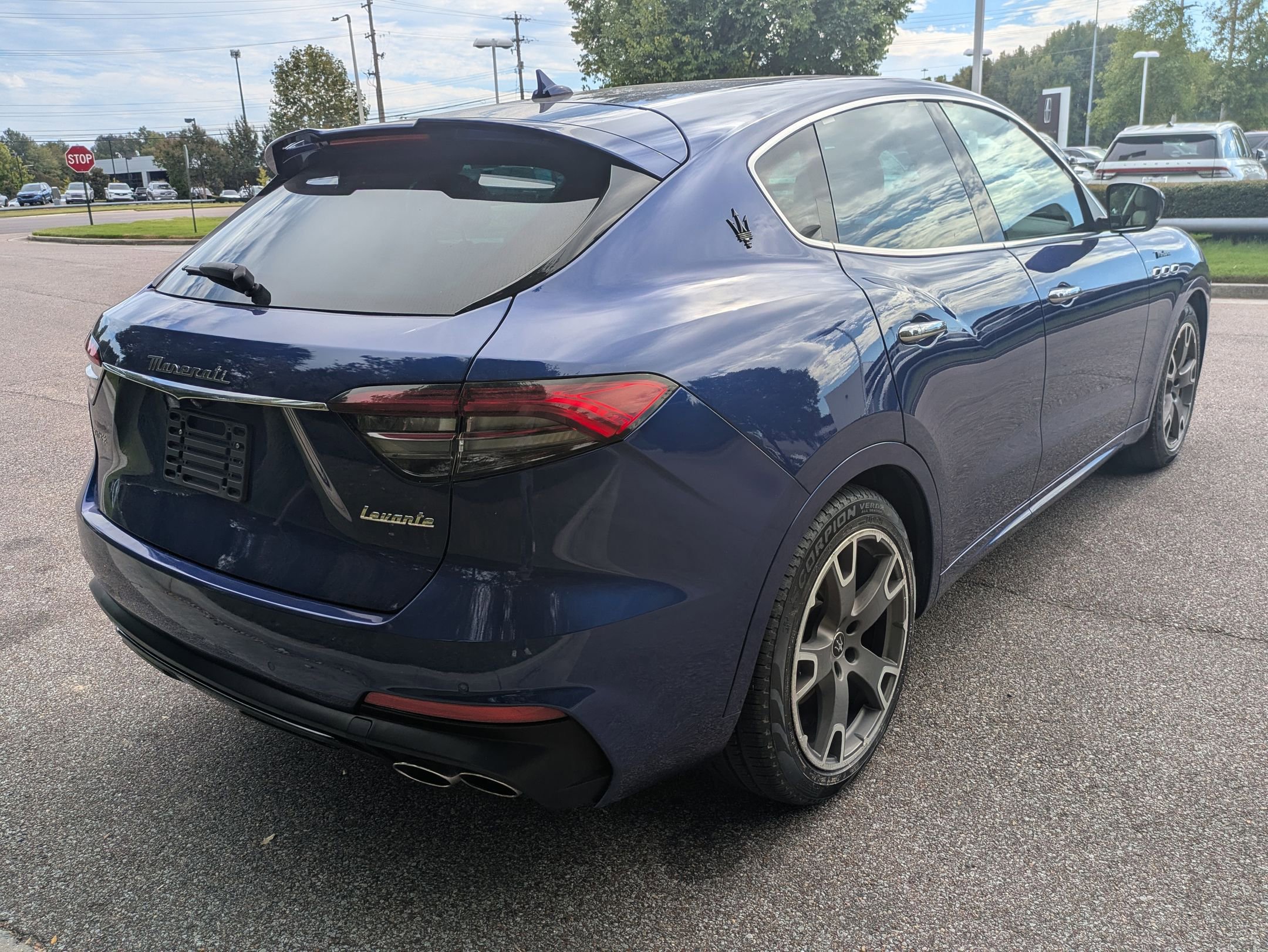Certified 2022 Maserati Levante Modena image 6