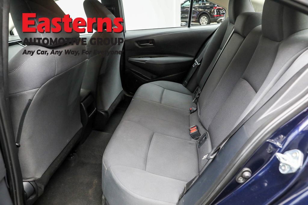 Used 2022 Toyota Corolla LE image 20
