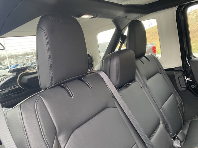 New 2026 Jeep Wrangler Sahara image 33