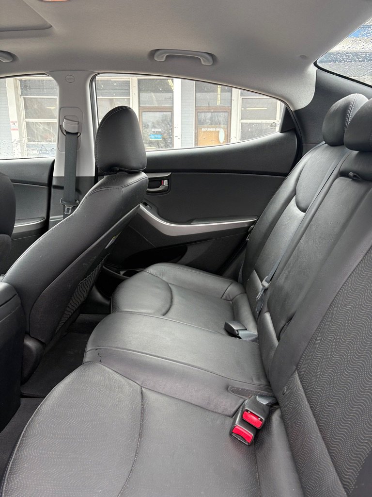 Used 2013 Hyundai Elantra Limited image 11