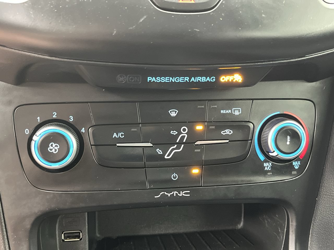 Used 2018 Ford Focus SE FWD image 15