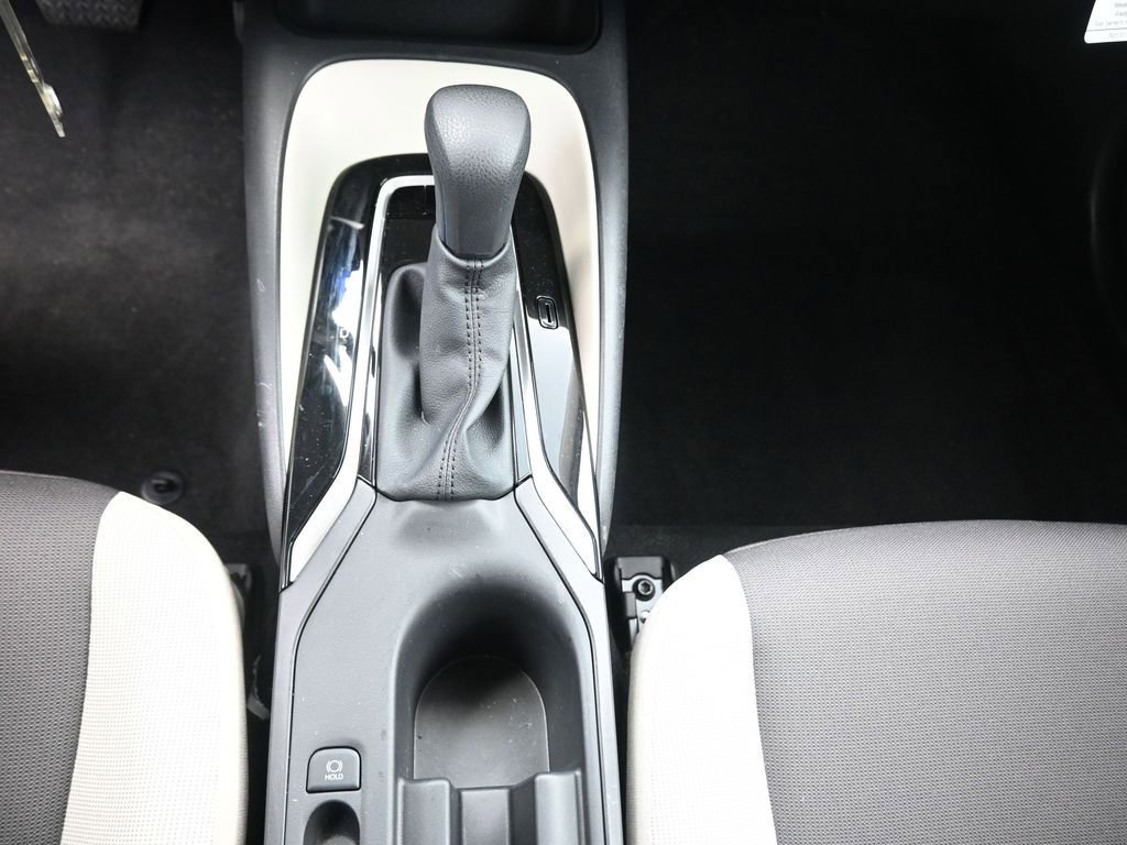 Used 2025 Toyota Corolla LE image 9