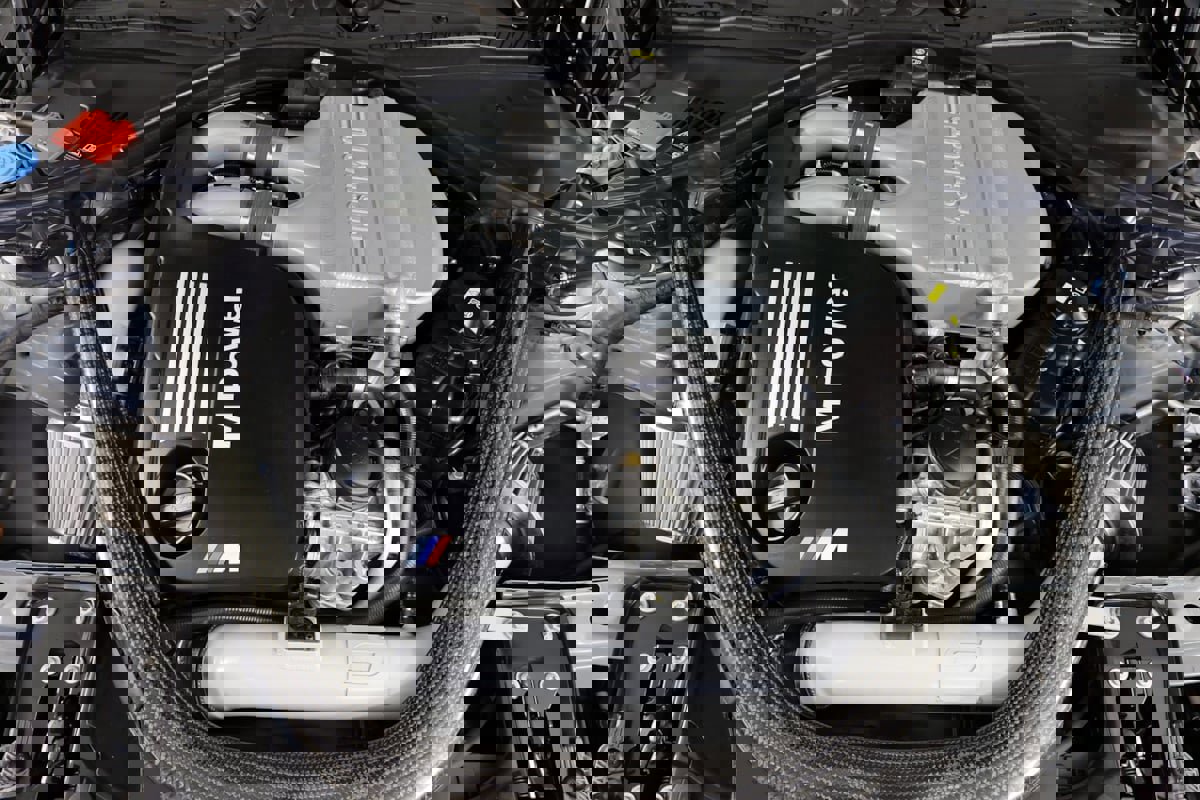 Used 2019 BMW M4 CS w/ Executive Package image 37