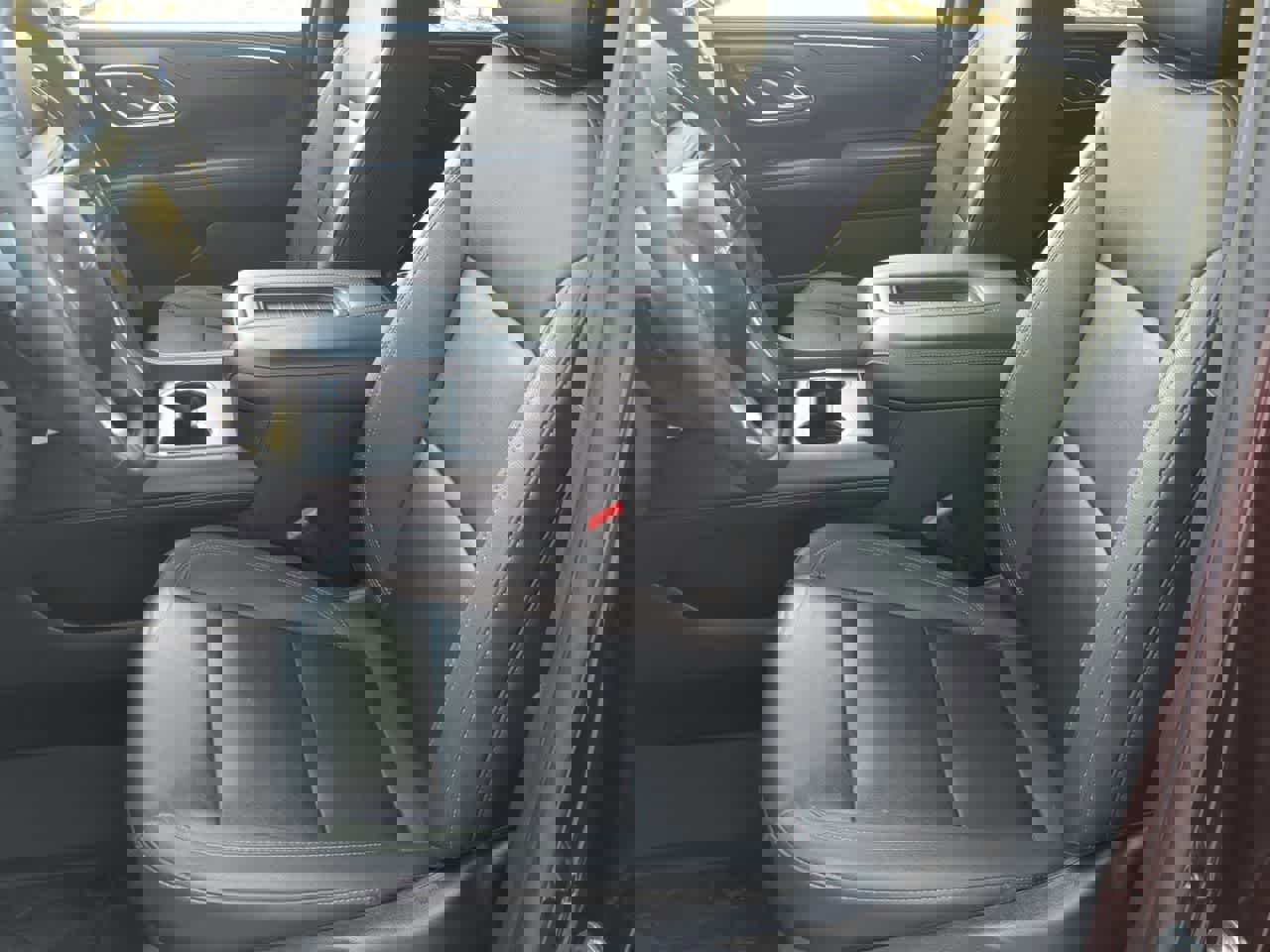 Used 2023 Chevrolet Suburban Z71 w/ Luxury Package image 14