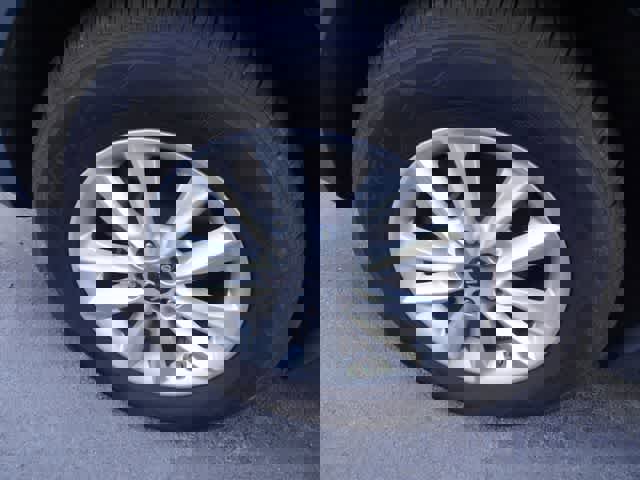 Used 2020 Kia Sorento LX image 21