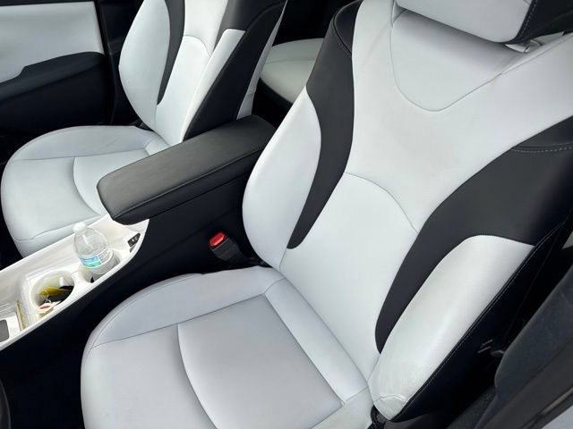 Used 2018 Toyota Prius Prime Advanced FWD image 24