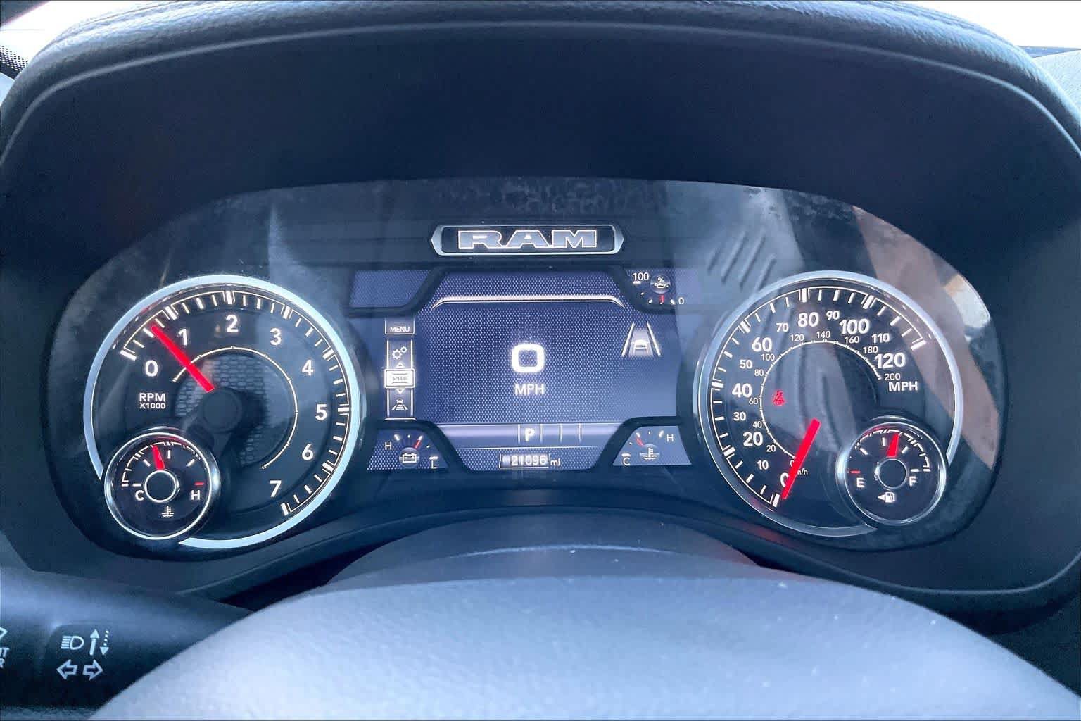Used 2025 RAM 1500 Laramie AWD/4WD image 25