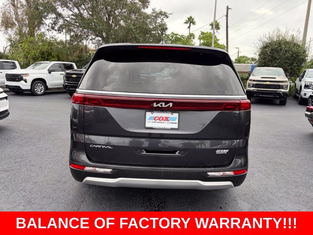 Used 2023 Kia Carnival LX FWD image 5