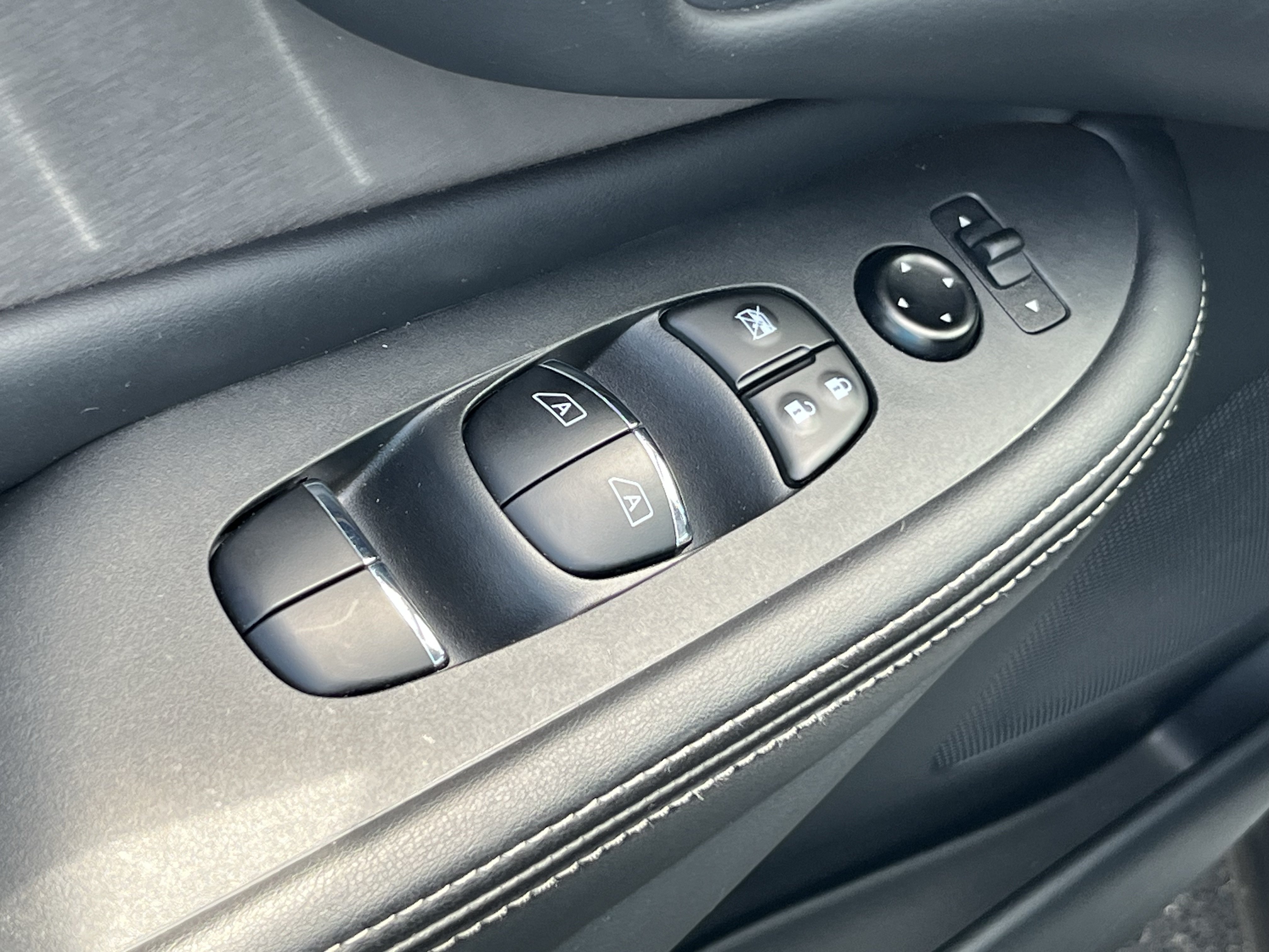 Used 2023 Nissan Murano SL w/ SL Moonroof Package AWD/4WD image 22