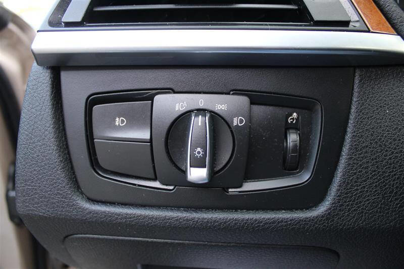 Used 2014 BMW 328i xDrive Sedan image 18