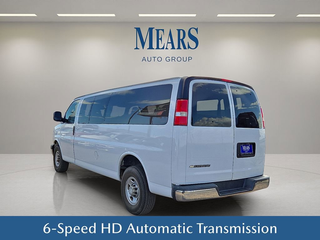 Used 2019 Chevrolet Express 3500 LT w/ LT Preferred Equipment Group image 4