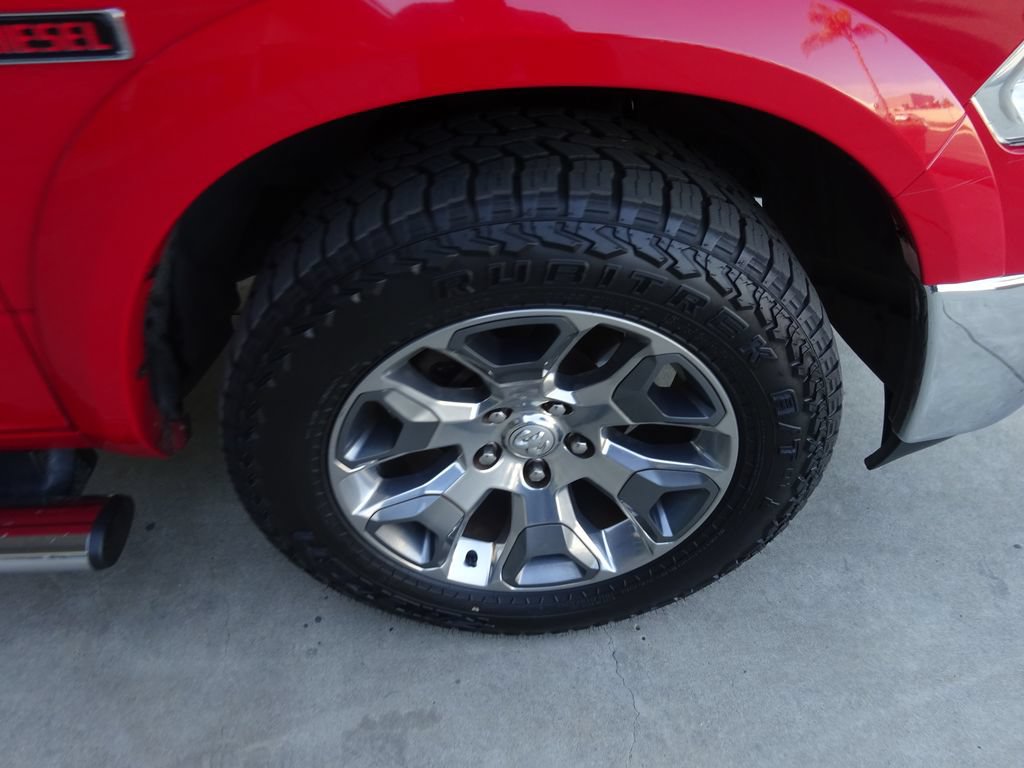 Used 2019 RAM 1500 Laramie w/ Convenience Group RWD image 11
