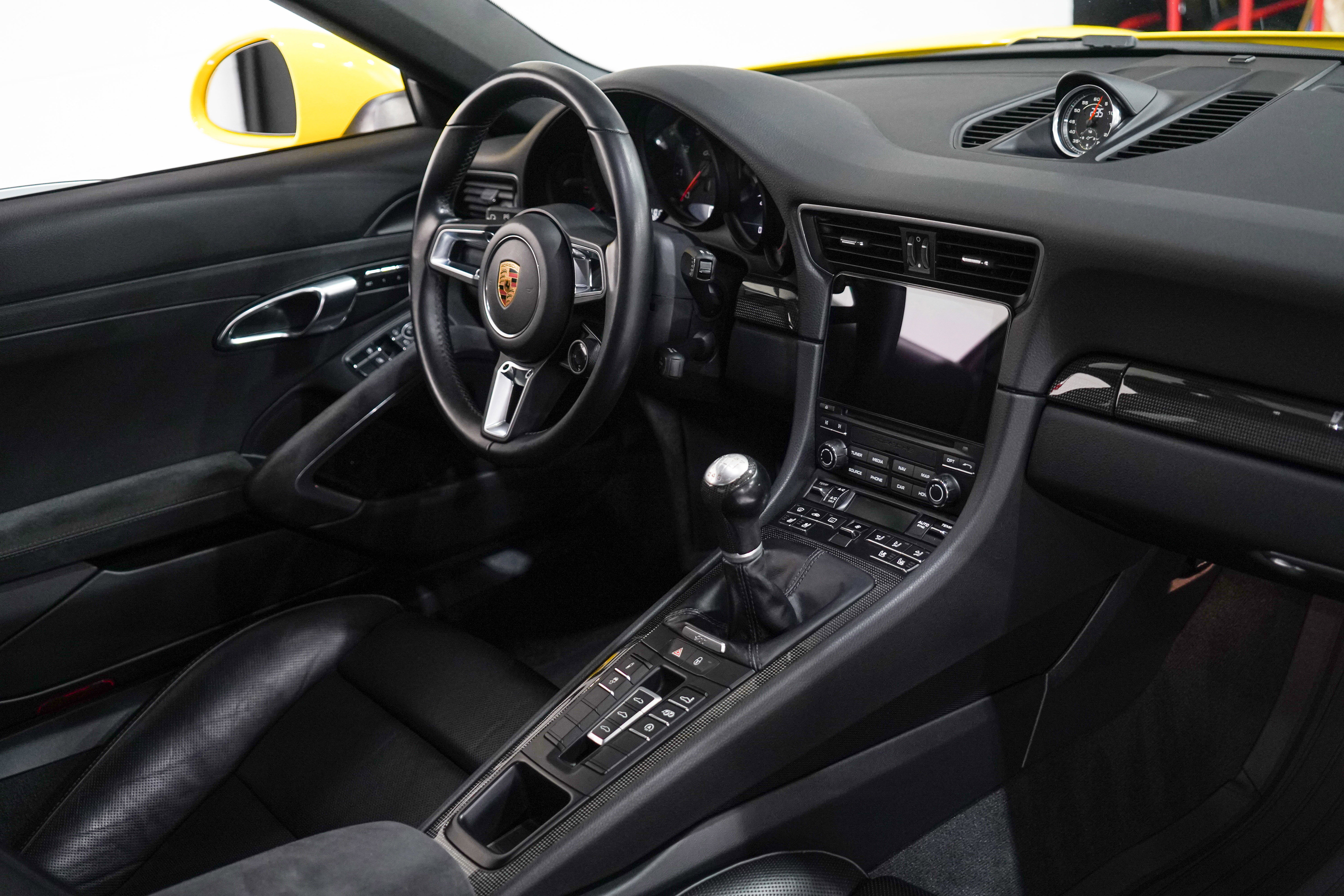Used 2019 Porsche 911 Carrera GTS RWD image 22