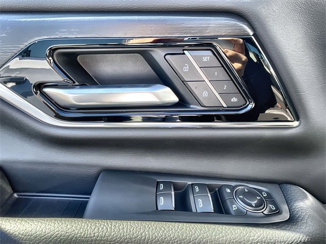 New 2026 GMC Yukon Denali w/ Sun & Power Step Package image 24