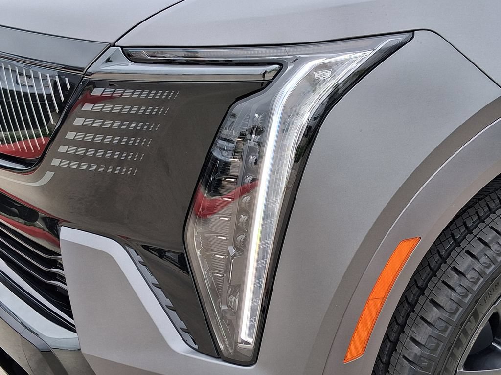 New 2026 Cadillac Escalade IQL Sport 1 w/ LPO, ONYX Package AWD/4WD image 8