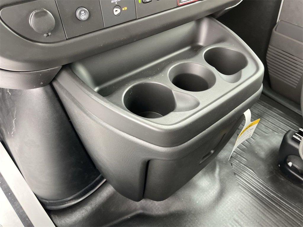 New 2025 Chevrolet Express 2500 w/ Driver Convenience Package image 15