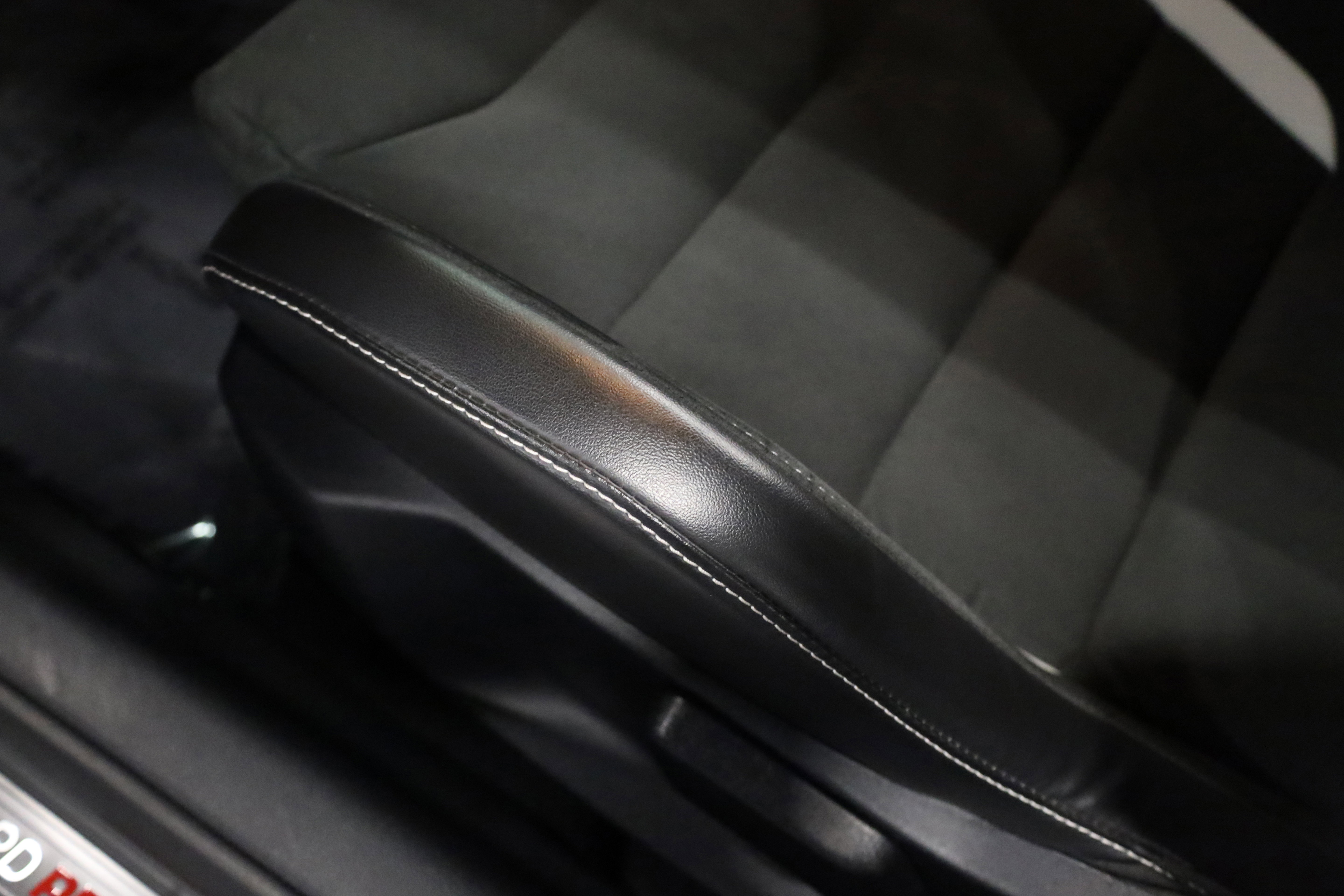 Used 2021 Ford Mustang Shelby GT500 w/ Carbon Fiber Track Pack image 19