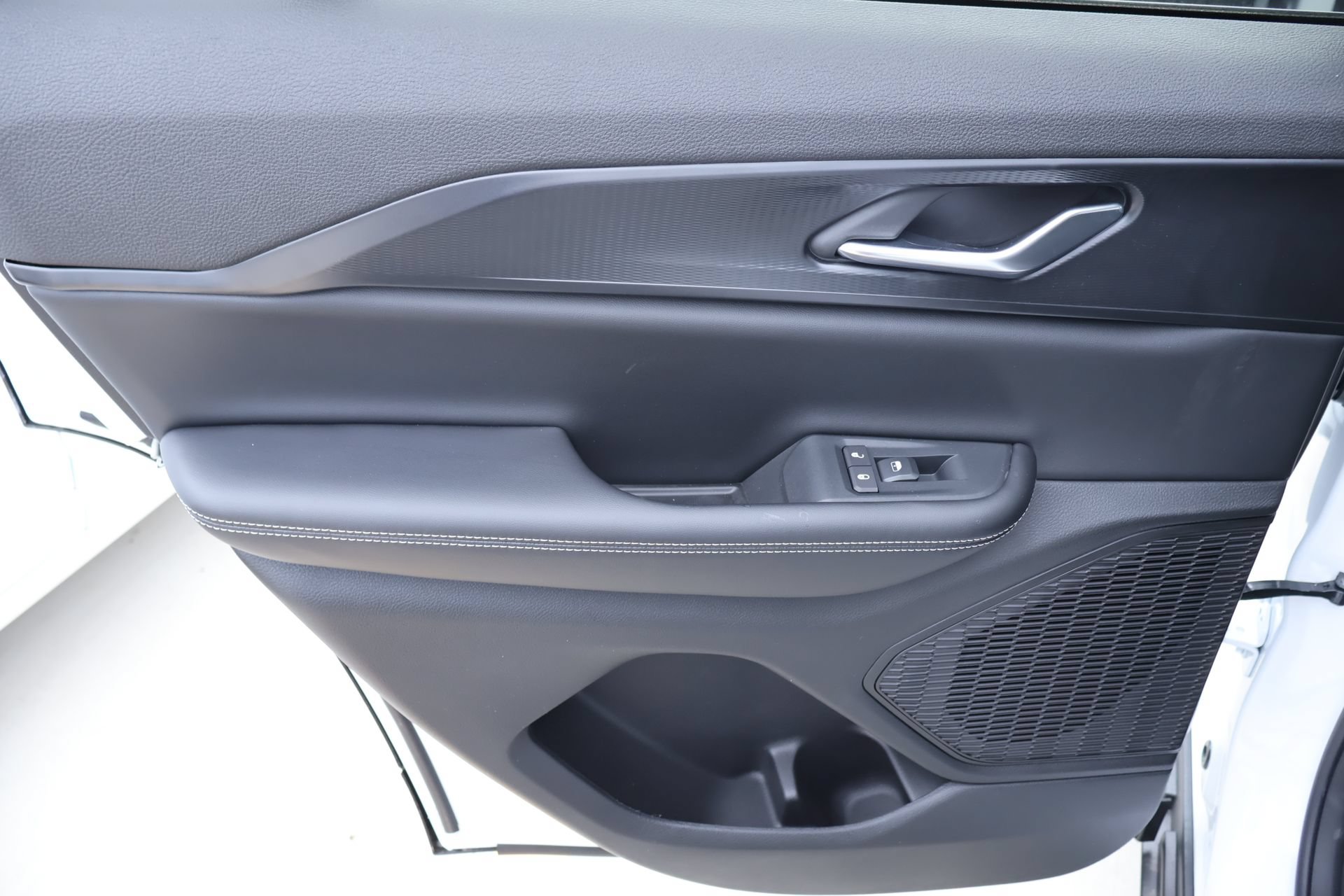 New 2026 Jeep Grand Cherokee Laredo X RWD image 17
