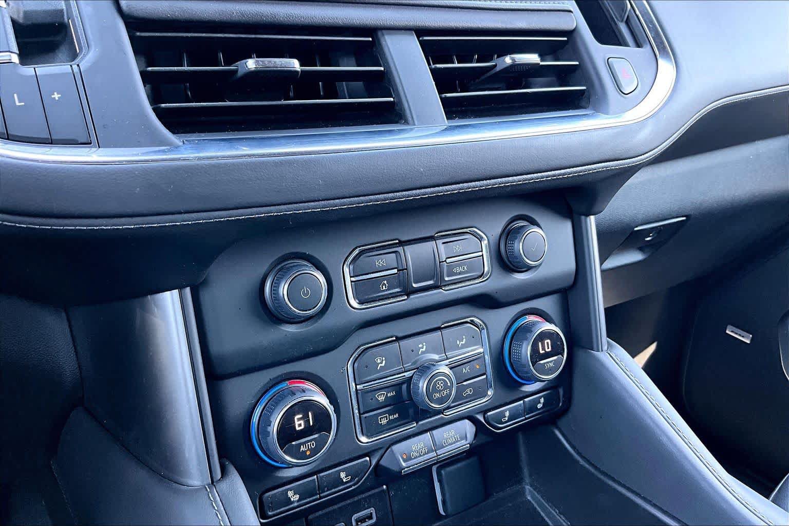 Used 2024 Chevrolet Tahoe LT w/ Luxury Package RWD image 35