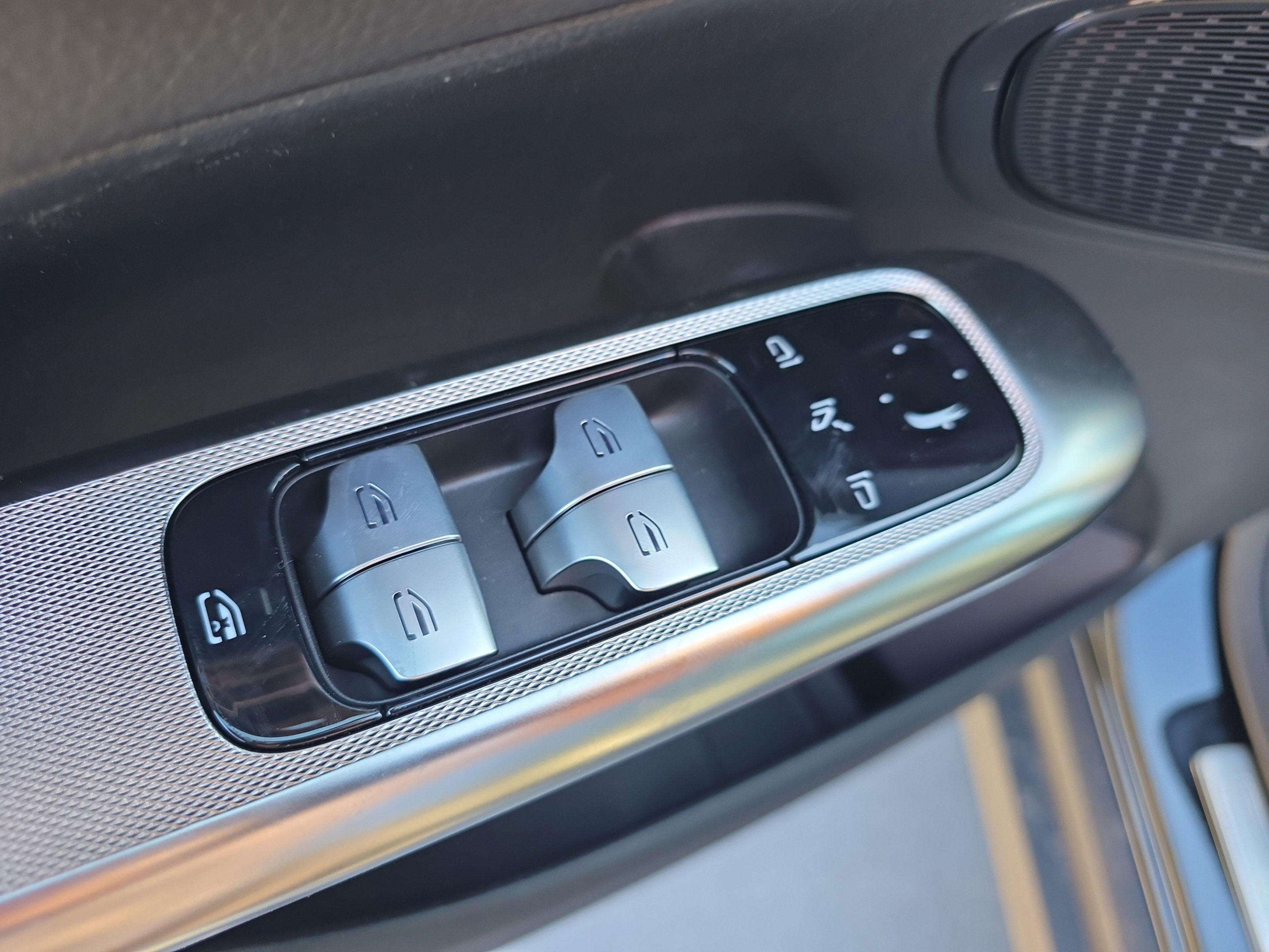 Used 2026 Mercedes-Benz GLC 300 image 14