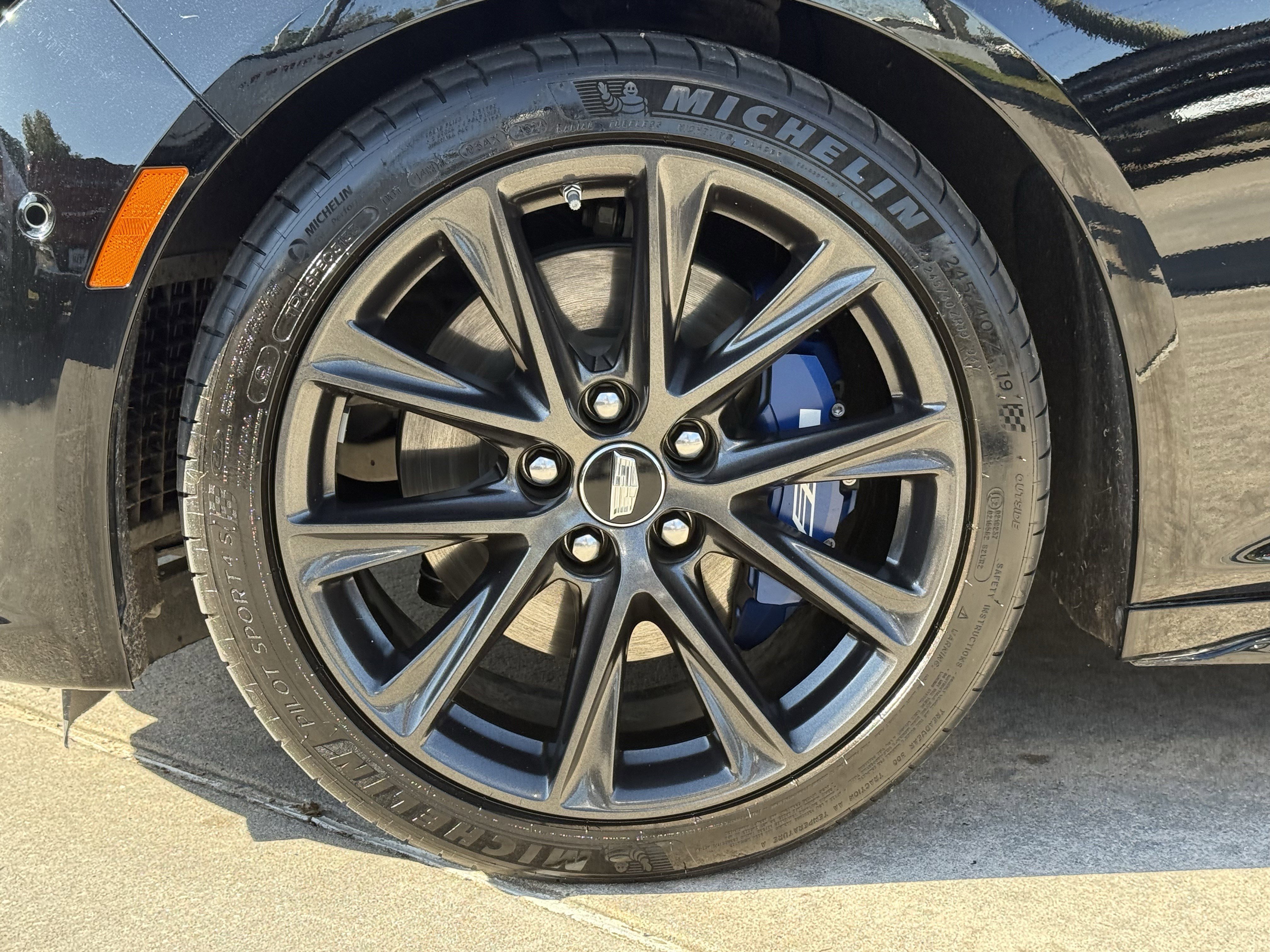 Used 2025 Cadillac CT5 V image 12