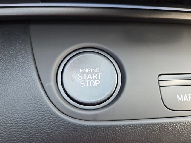 New 2026 Hyundai Elantra SEL FWD image 32