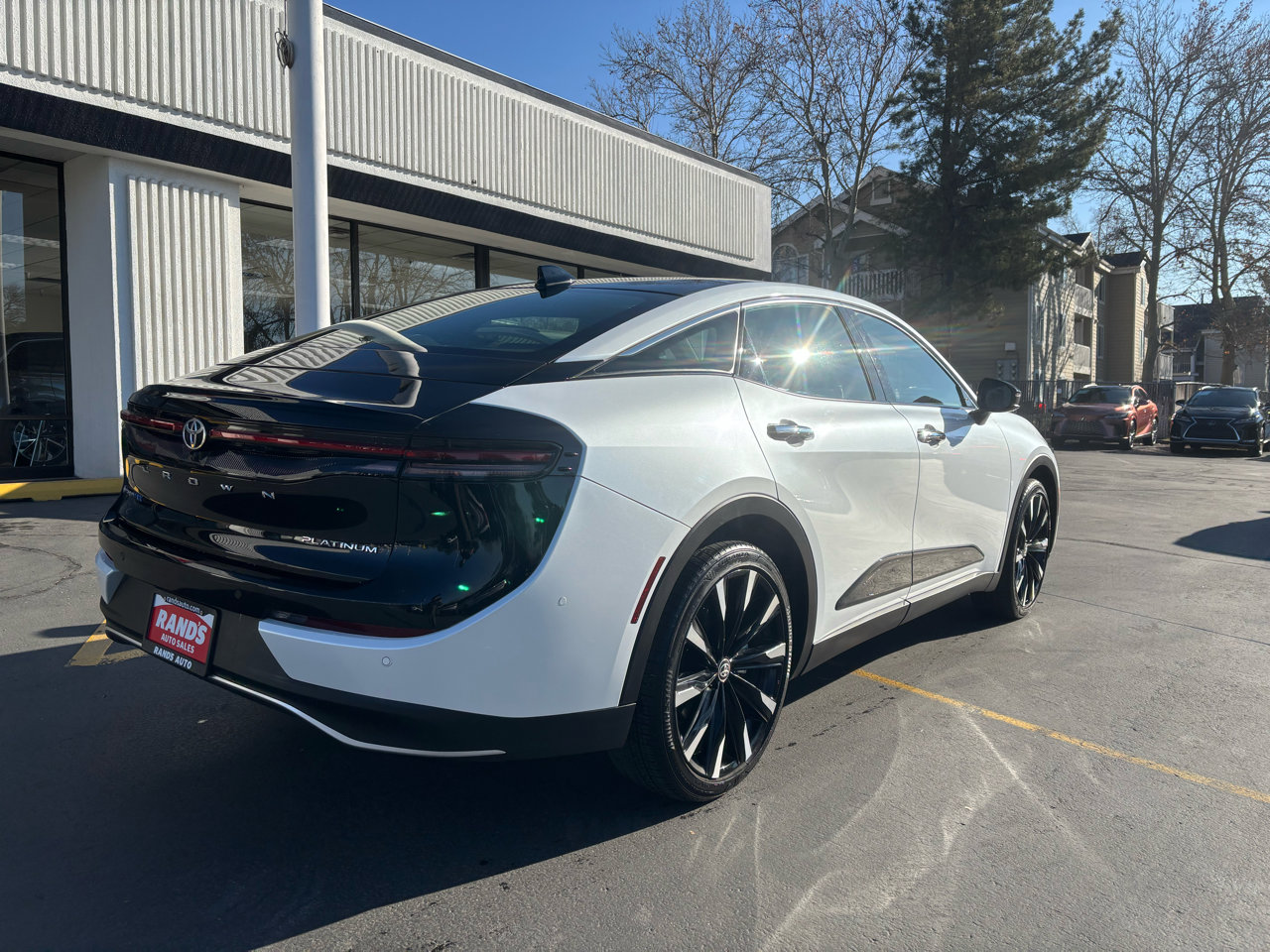 Used 2025 Toyota Crown Platinum image 12