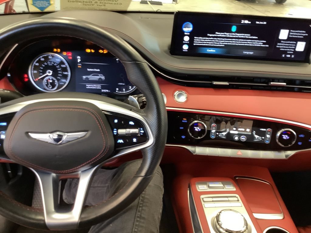 Used 2022 Genesis GV70 3.5T Sport w/ Sport Advanced Package AWD/4WD image 8