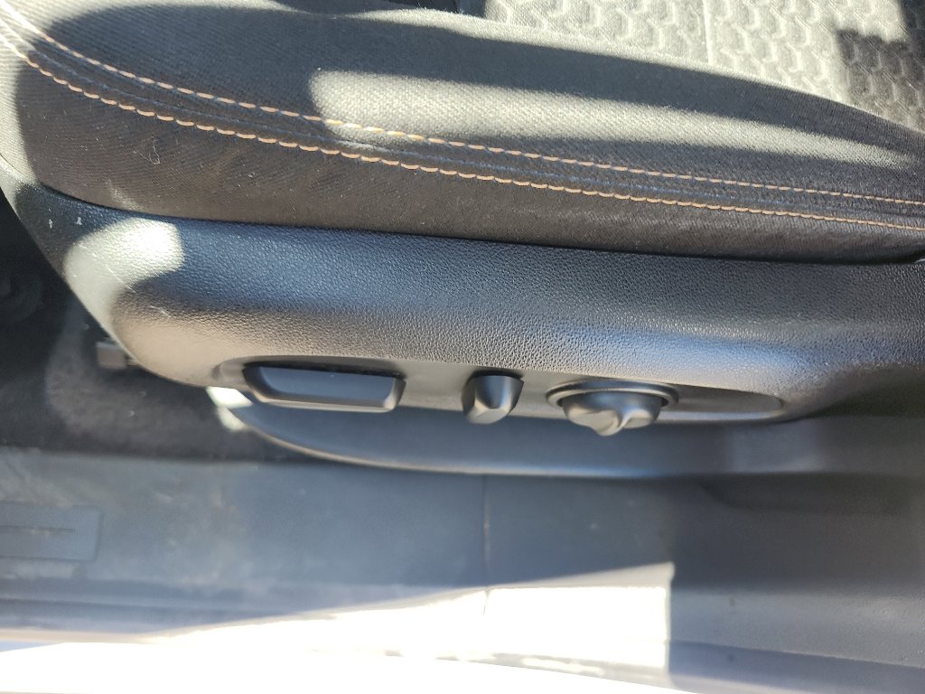 Used 2020 GMC Terrain SLE w/ Driver Convenience Package FWD image 21