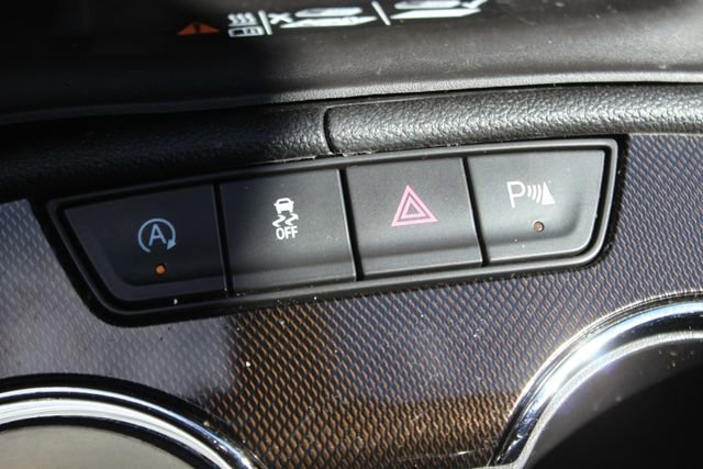 Used 2021 GMC Acadia AT4 image 9