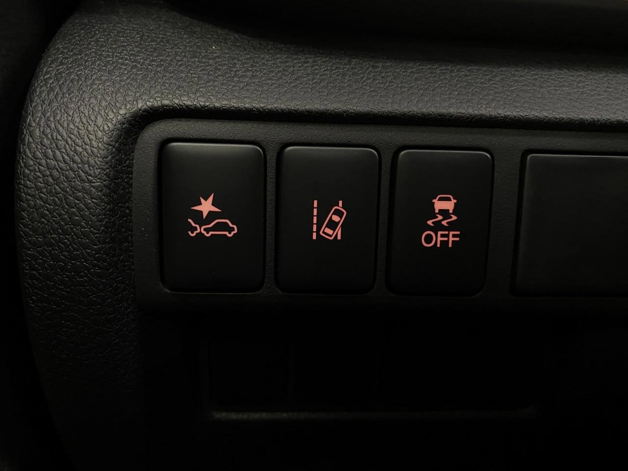 New 2026 Mitsubishi Eclipse Cross LE image 13