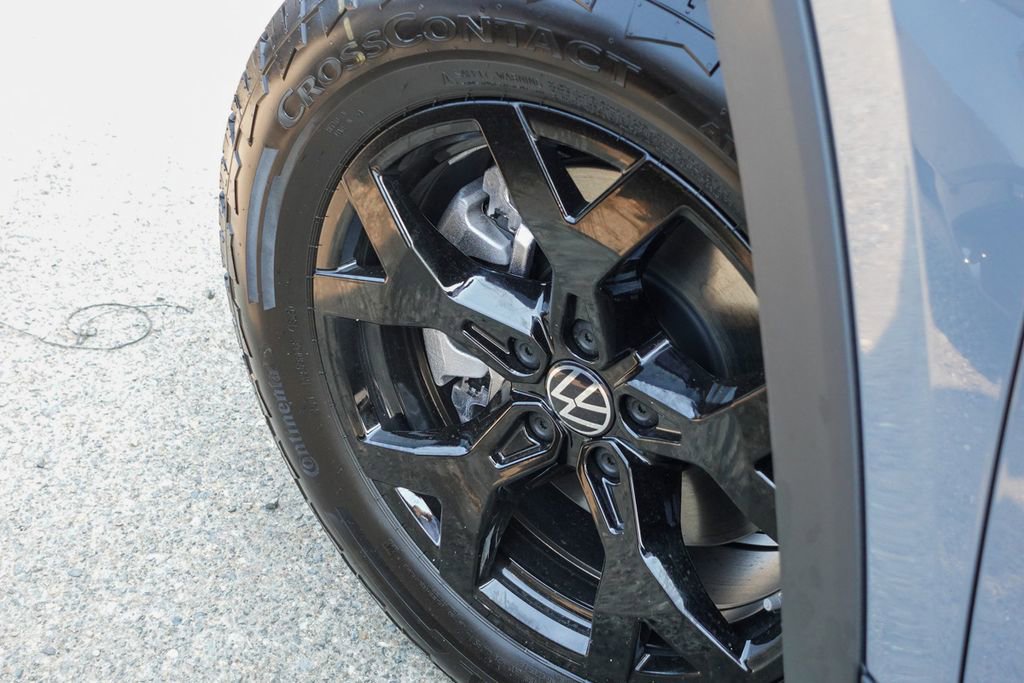 New 2026 Volkswagen Atlas Peak Edition image 12