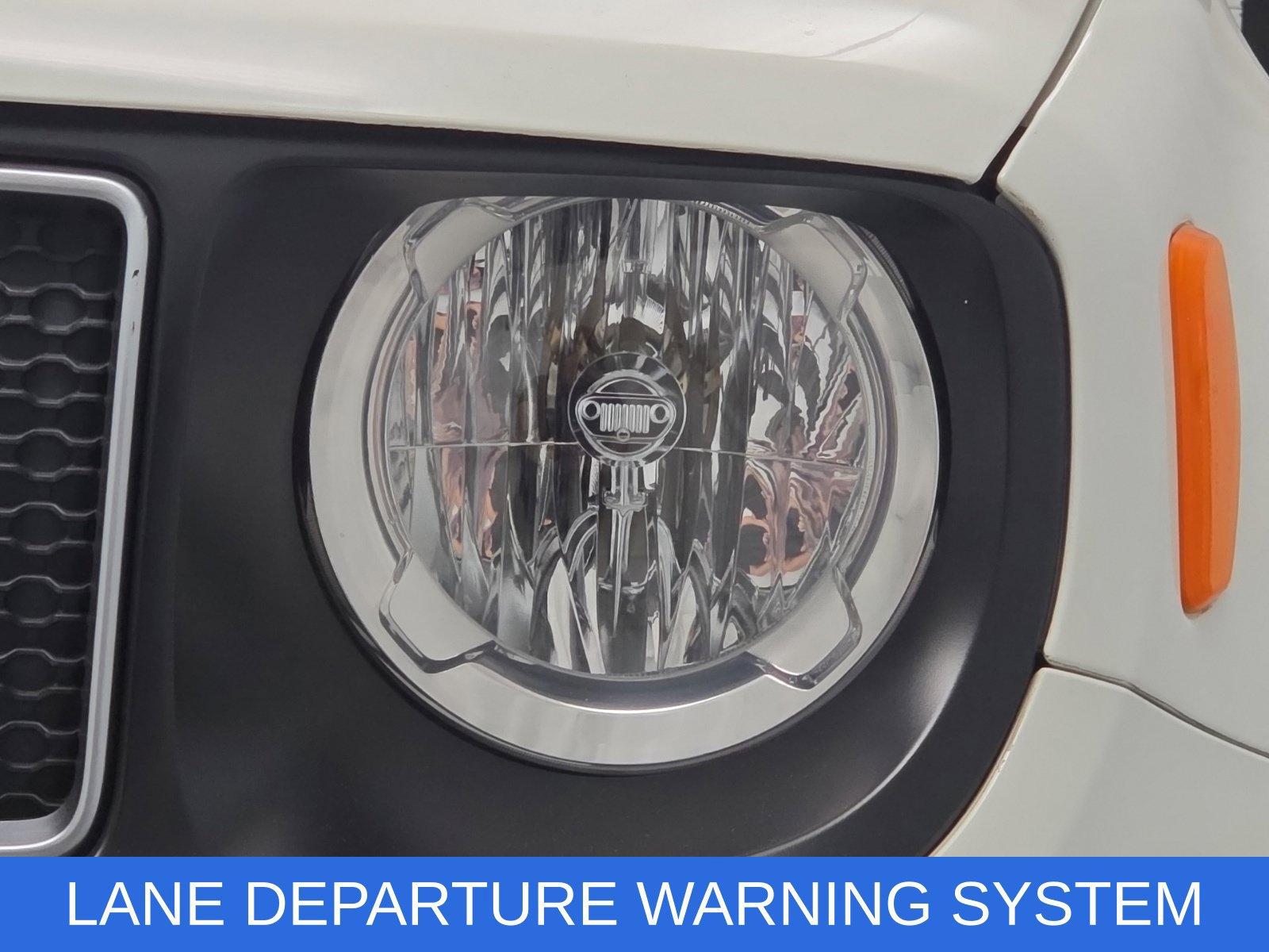 Certified 2022 Jeep Renegade Sport w/ Sport Appearance Group AWD/4WD image 9
