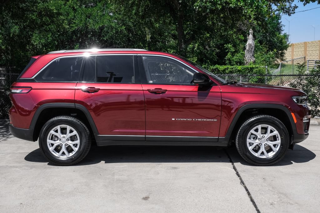 Used 2022 Jeep Grand Cherokee Limited RWD image 10