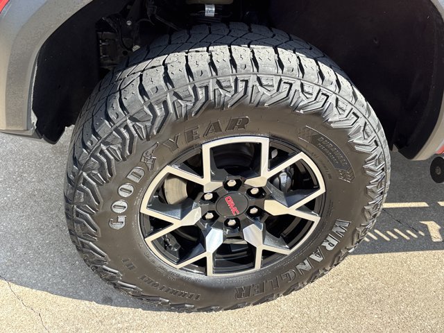 Used 2023 GMC Canyon AT4X AWD/4WD image 14