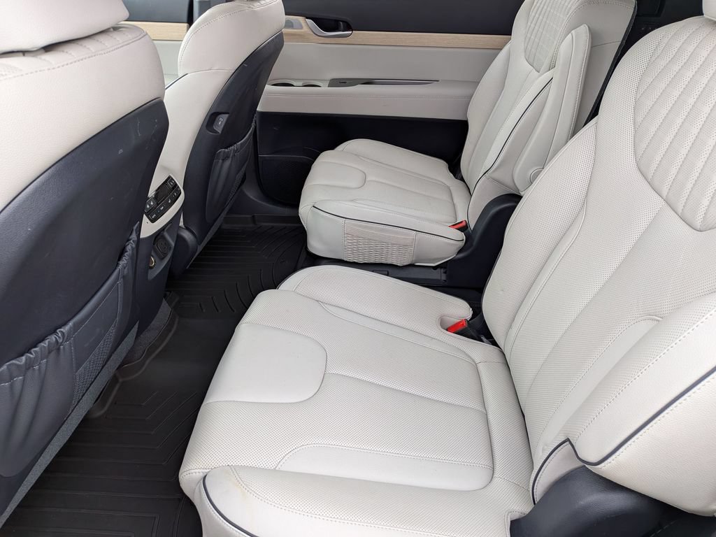 Used 2023 Hyundai Palisade Limited AWD/4WD image 28