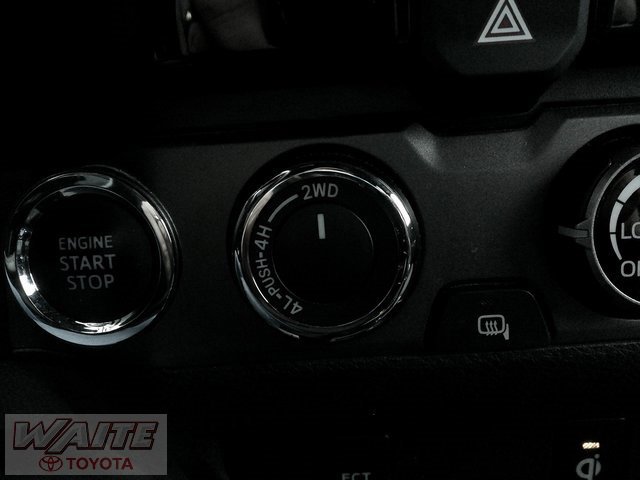 Used 2017 Toyota Tacoma TRD Sport image 20