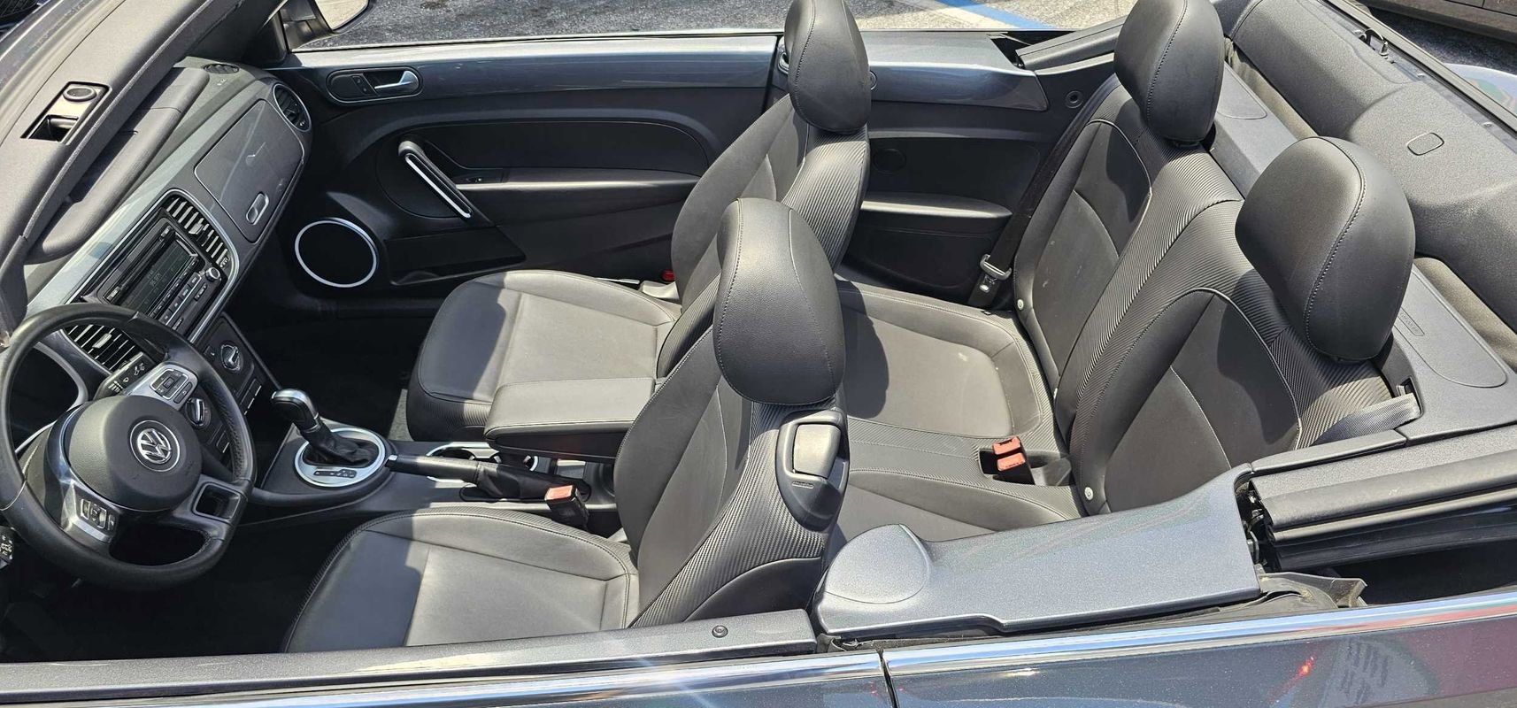 Used 2014 Volkswagen Beetle 1.8T FWD image 31