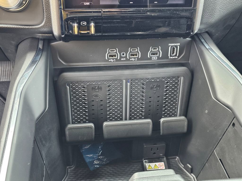 New 2026 RAM 1500 Laramie w/ Night Edition image 24