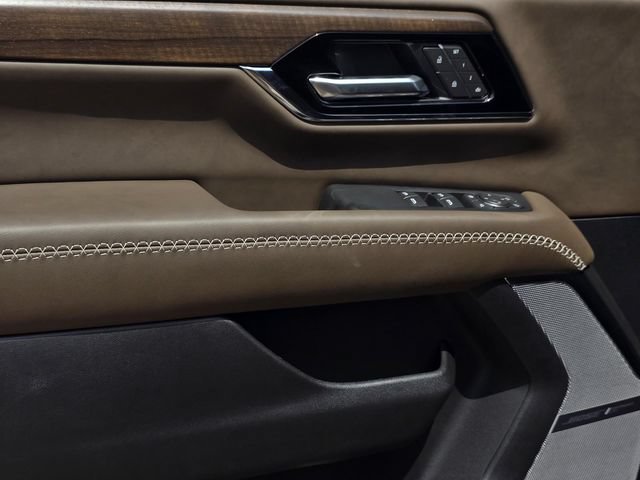New 2026 GMC Yukon Denali Ultimate AWD/4WD image 19