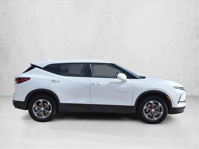 Used 2025 Chevrolet Blazer LT AWD/4WD image 4