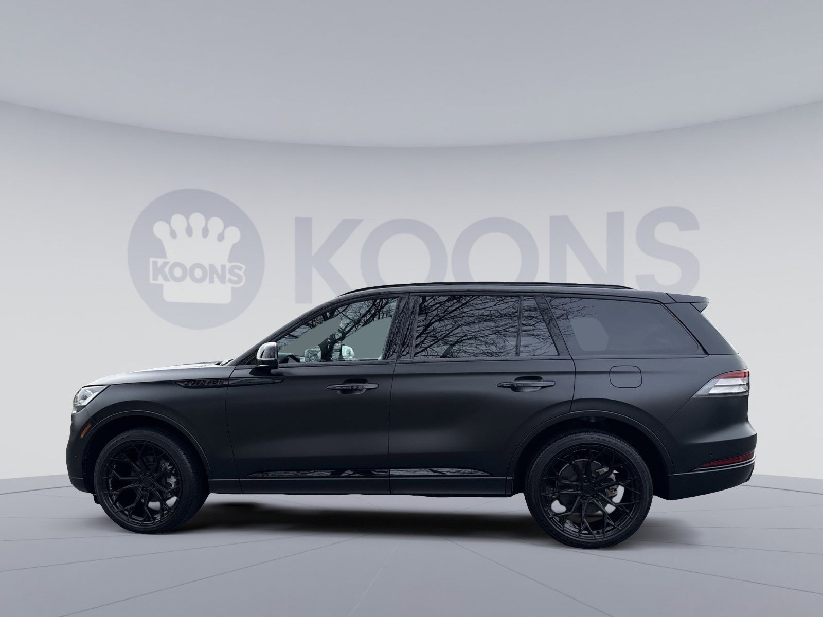 Used 2024 Lincoln Aviator Reserve w/ Equipment Group 201A image 2