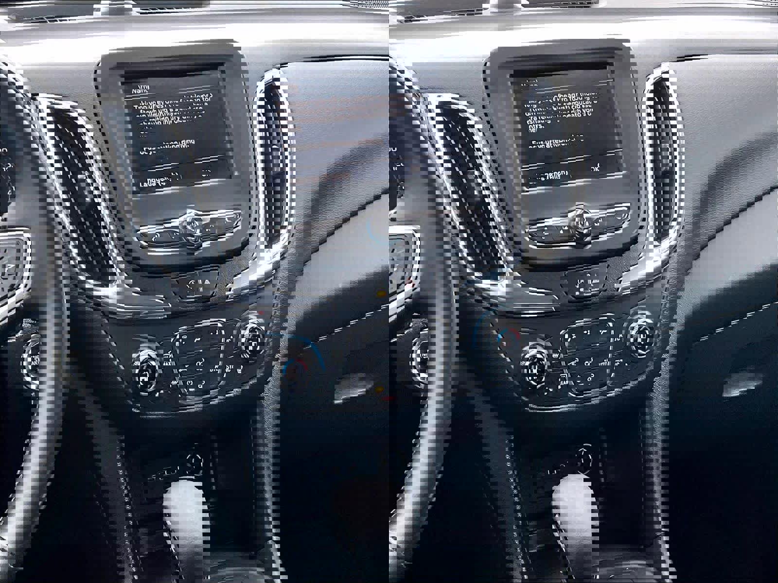 Used 2023 Chevrolet Equinox LT image 16