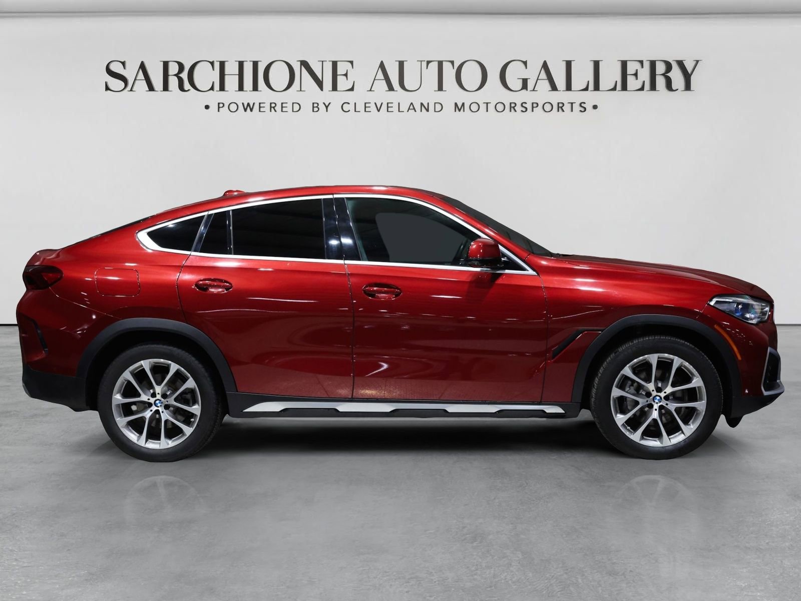 Used 2022 BMW X6 xDrive40i w/ Executive Package image 3