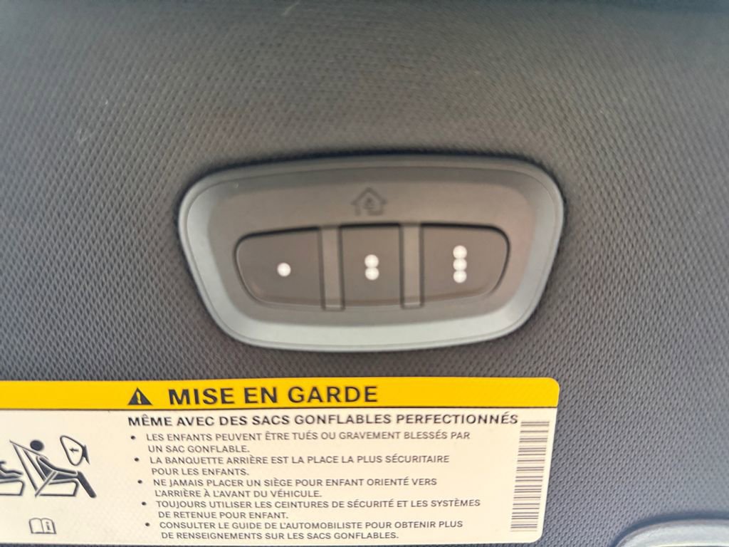 New 2026 Chrysler Pacifica Select FWD image 31